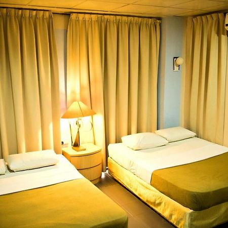 Golden Leaf Boutique Hotel Джохор-Бару Экстерьер фото